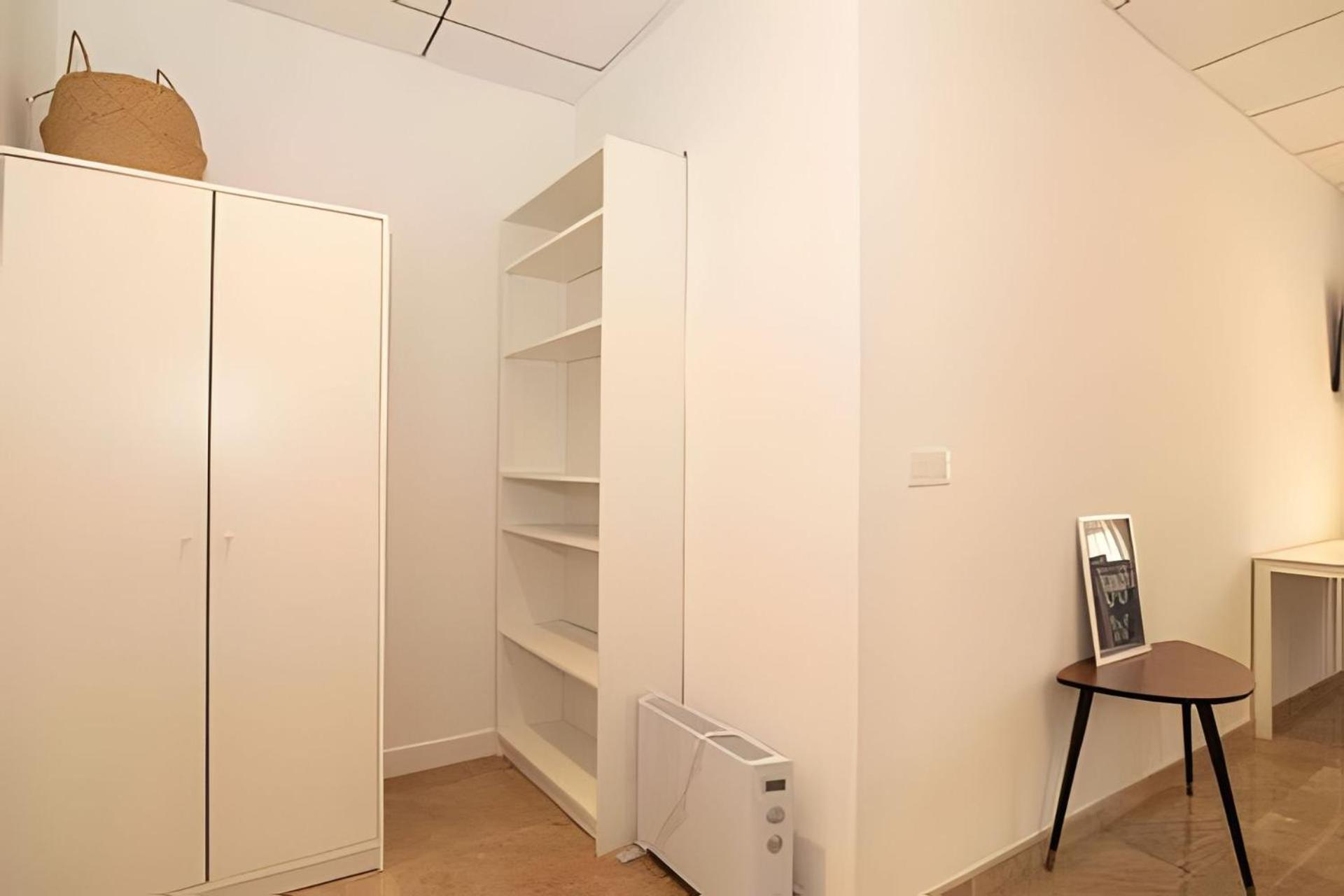 11 Nights Studios Valencia Luaran gambar