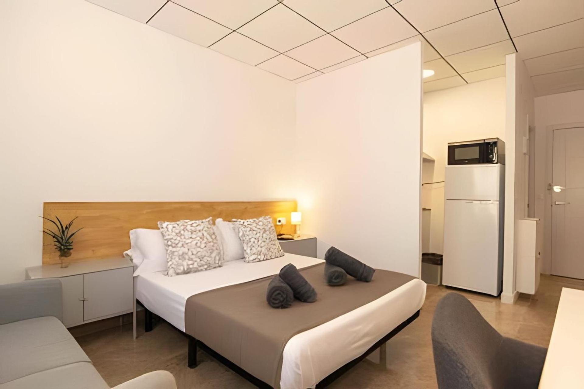 11 Nights Studios Valencia Luaran gambar