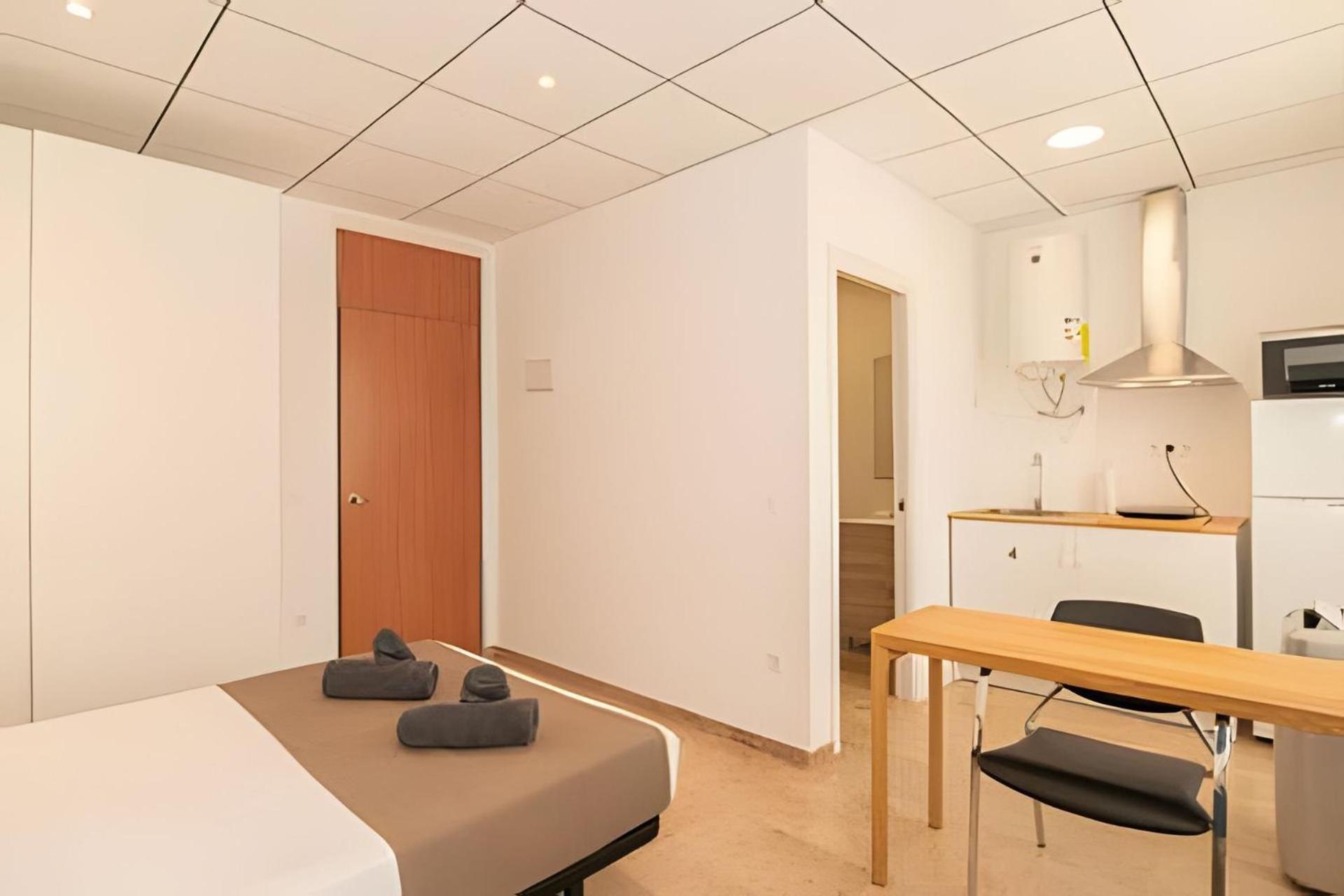 11 Nights Studios Valencia Luaran gambar
