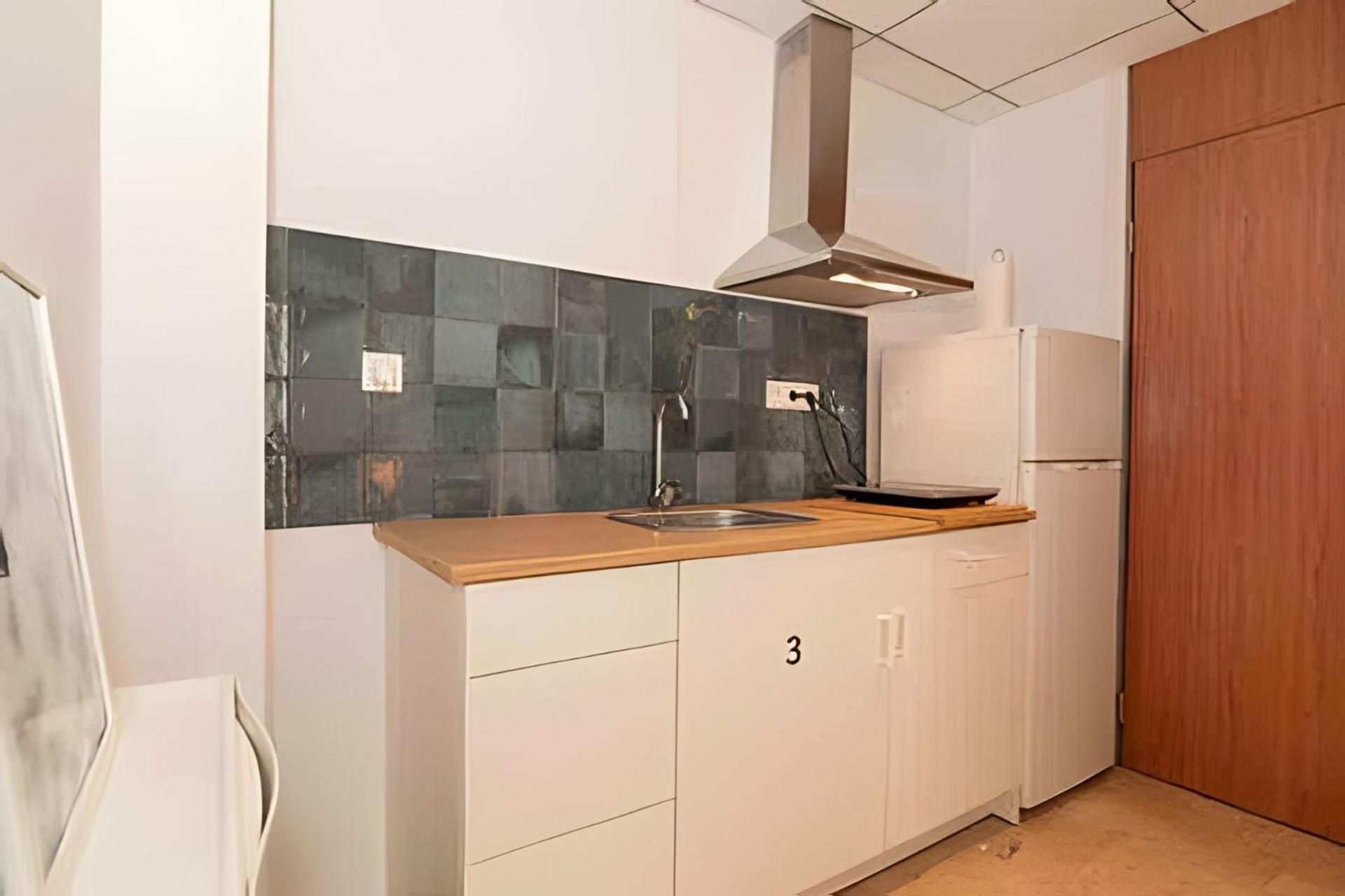 11 Nights Studios Valencia Luaran gambar