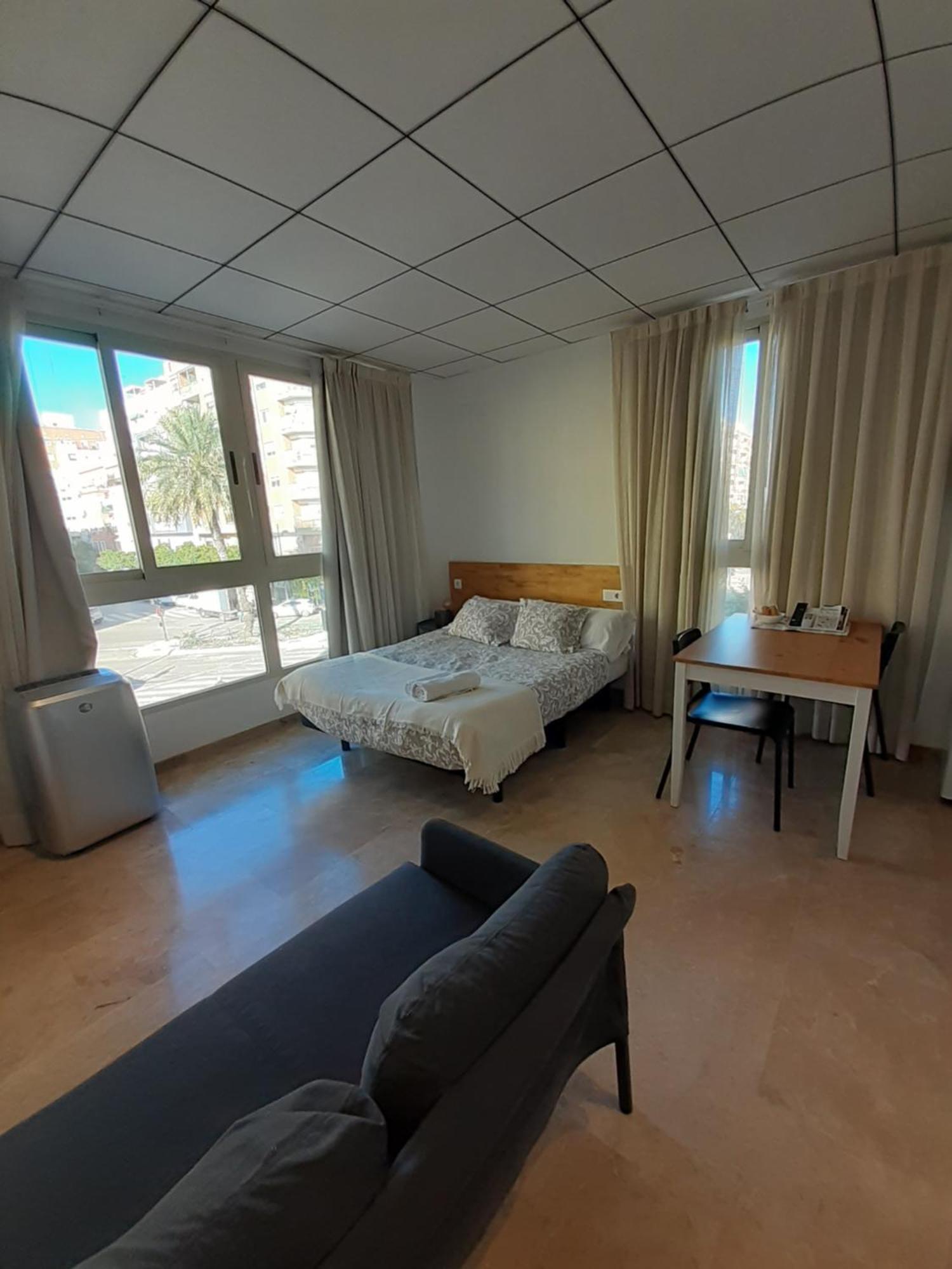 11 Nights Studios Valencia Luaran gambar