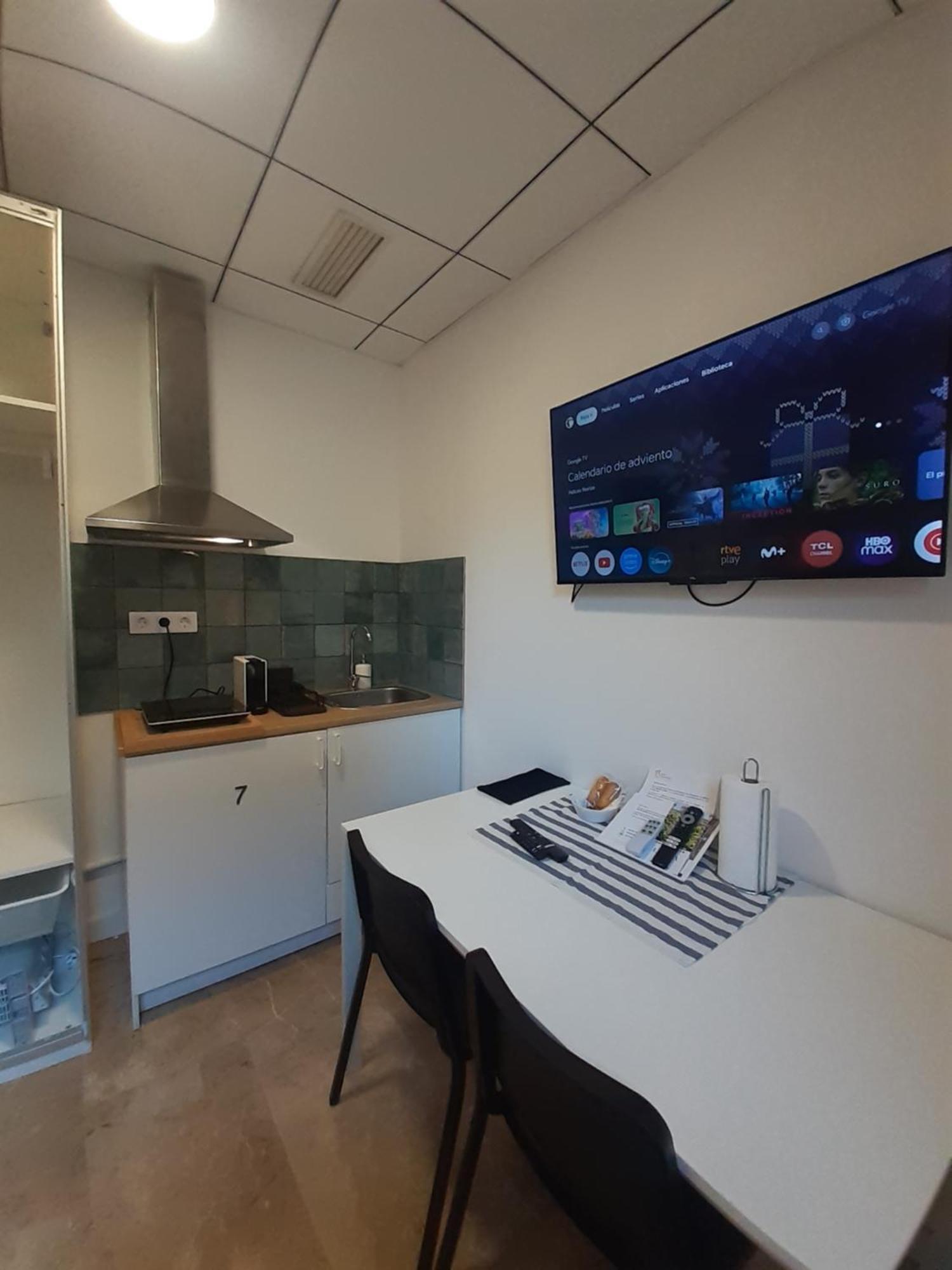 11 Nights Studios Valencia Luaran gambar